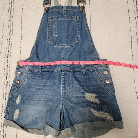 Forever 21 Womens Size 28 Denim Overall Shorts Distressed Destroyed Med … - Picture 3 of 6